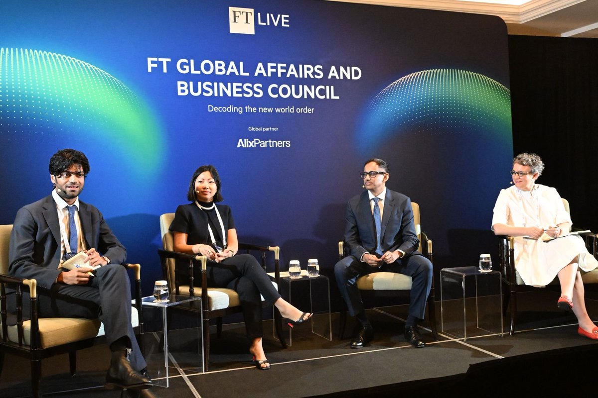 Trinhnomics's tweet image. Hi! Just landed in Hong Kong. Beautiful weather here. The @FT published the conference in Singapore if you are interested.

youtube.com/watch?v=rOIzxT…