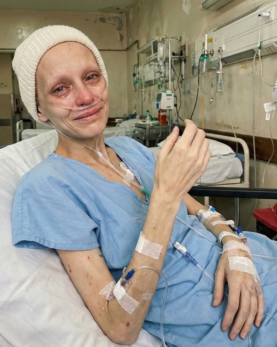 Heer_khan3's tweet image. I beat cancer where I beat !!!!! 🎉Someone congratulate me for never giving up?. ❤️