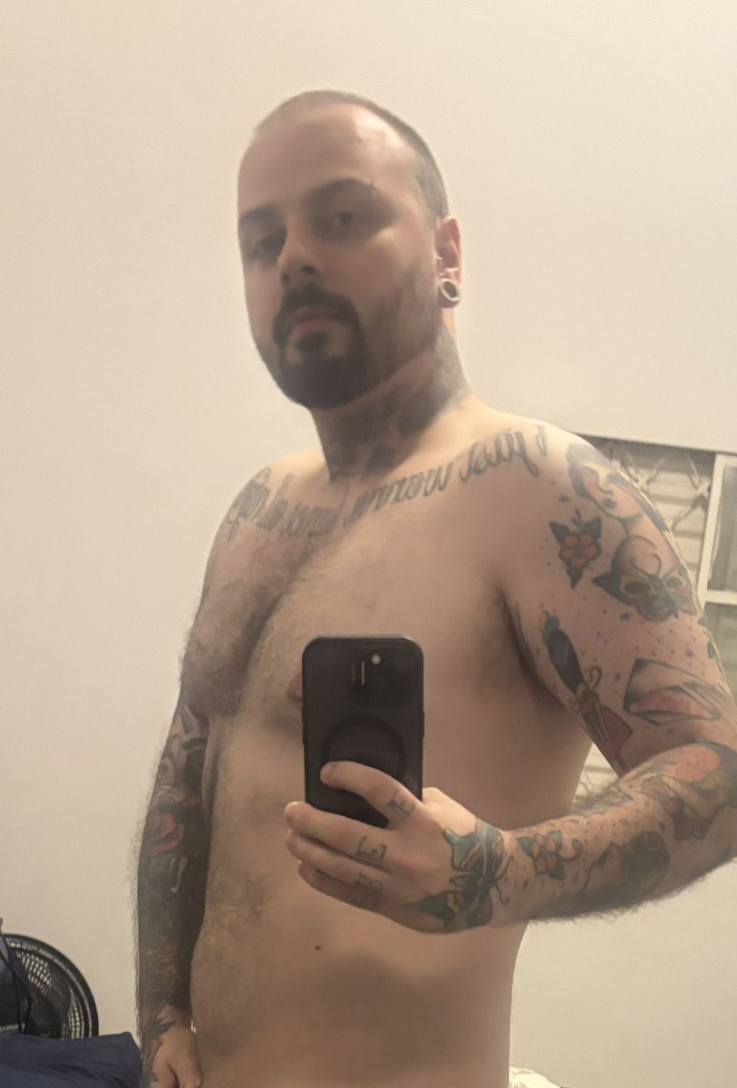 FelippeNegrao's tweet photo. Câmera de IPhone 15 tambem é ruim kkkk https://t.co/pUPrBXk5Q5