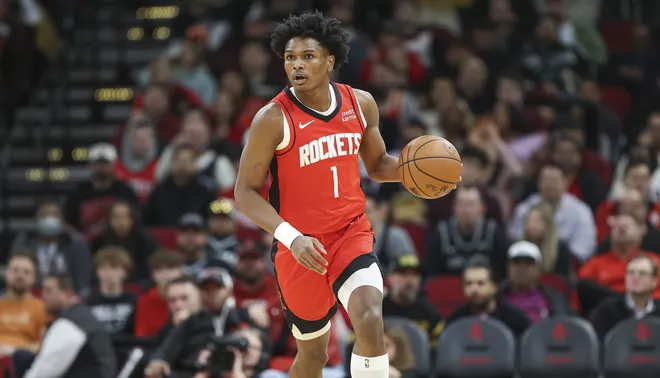 Amen Thompson tonight 
20 Points
9 Rebounds
8 Assists
8/12 FGM
+8 +/–
41 Minutes
All-around menace
#NBA #Rockets