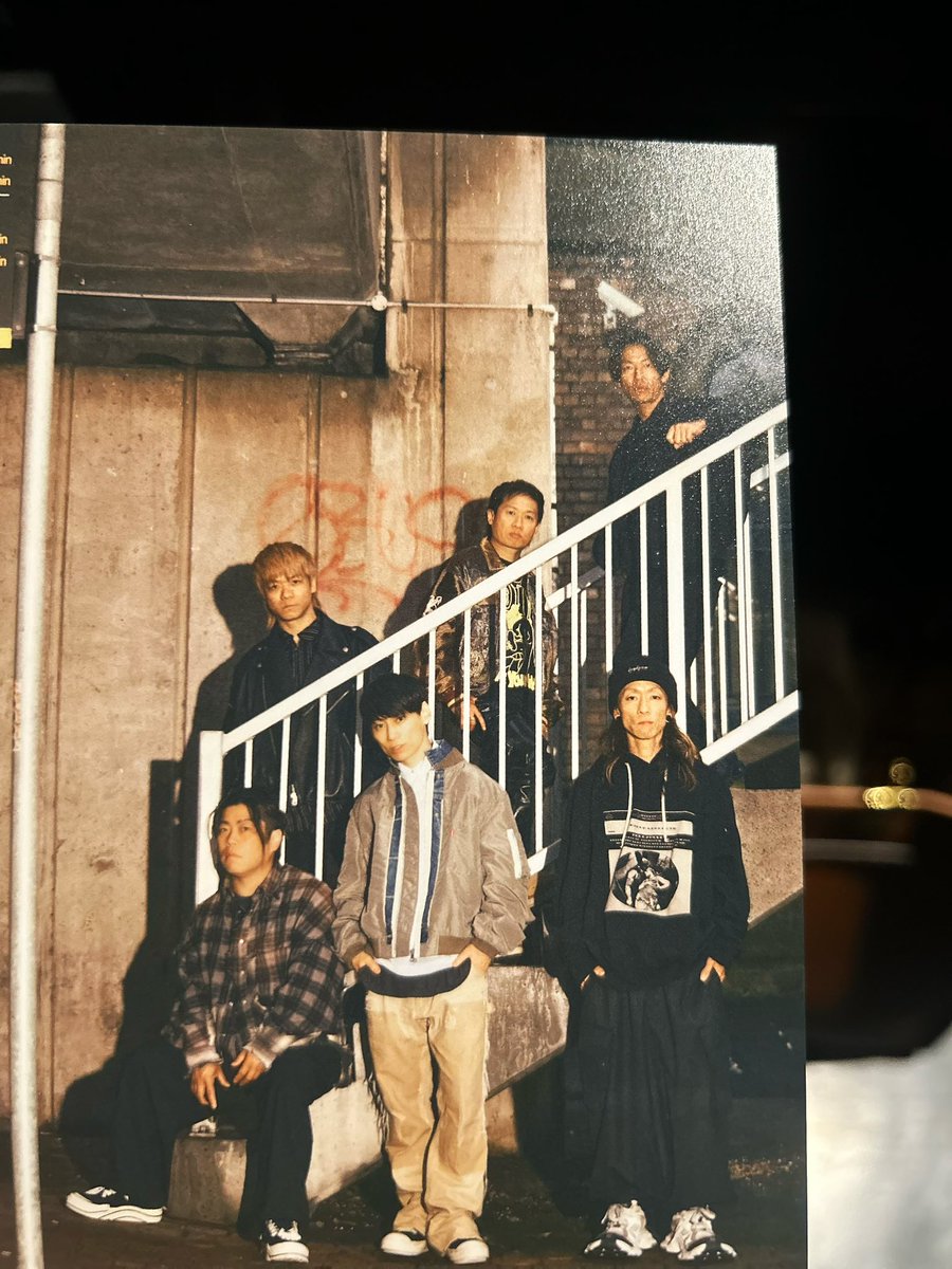 awen1206's tweet photo. 映画も新曲も舞台挨拶も全部良すぎて幸せでした！！🥹

次の25年も楽しみにしてますよ！☺️

#uverworld https://t.co/tWLg76gVh7