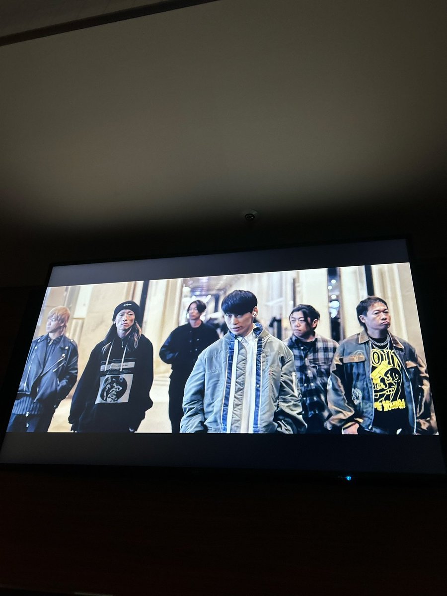 awen1206's tweet photo. 映画も新曲も舞台挨拶も全部良すぎて幸せでした！！🥹

次の25年も楽しみにしてますよ！☺️

#uverworld https://t.co/tWLg76gVh7