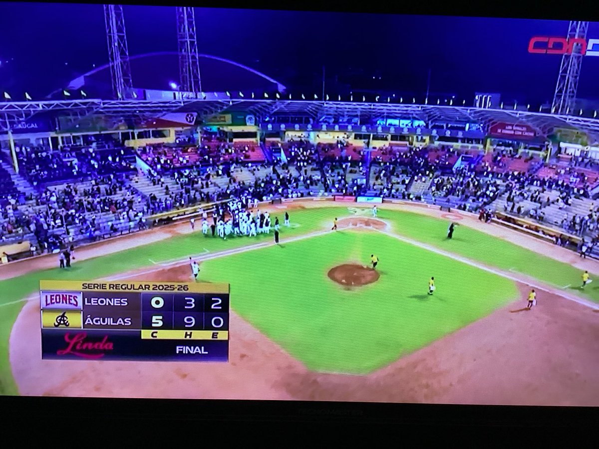 A dormir round and robin.. ⁦<a href="/aguilascibaenas/">Águilas Cibaeñas</a>⁩ pasen buenas ⁦<a href="/martinezsanta26/">santana martinez</a>⁩ ⁦<a href="/kevcabral/">Kevin Cabral</a>⁩ ⁦<a href="/LuichySanchez/">Luichy Sanchez Peralta</a>⁩ ⁦<a href="/RollingJr/">Rolando E. Fermín</a>⁩  LE 0 - AC five