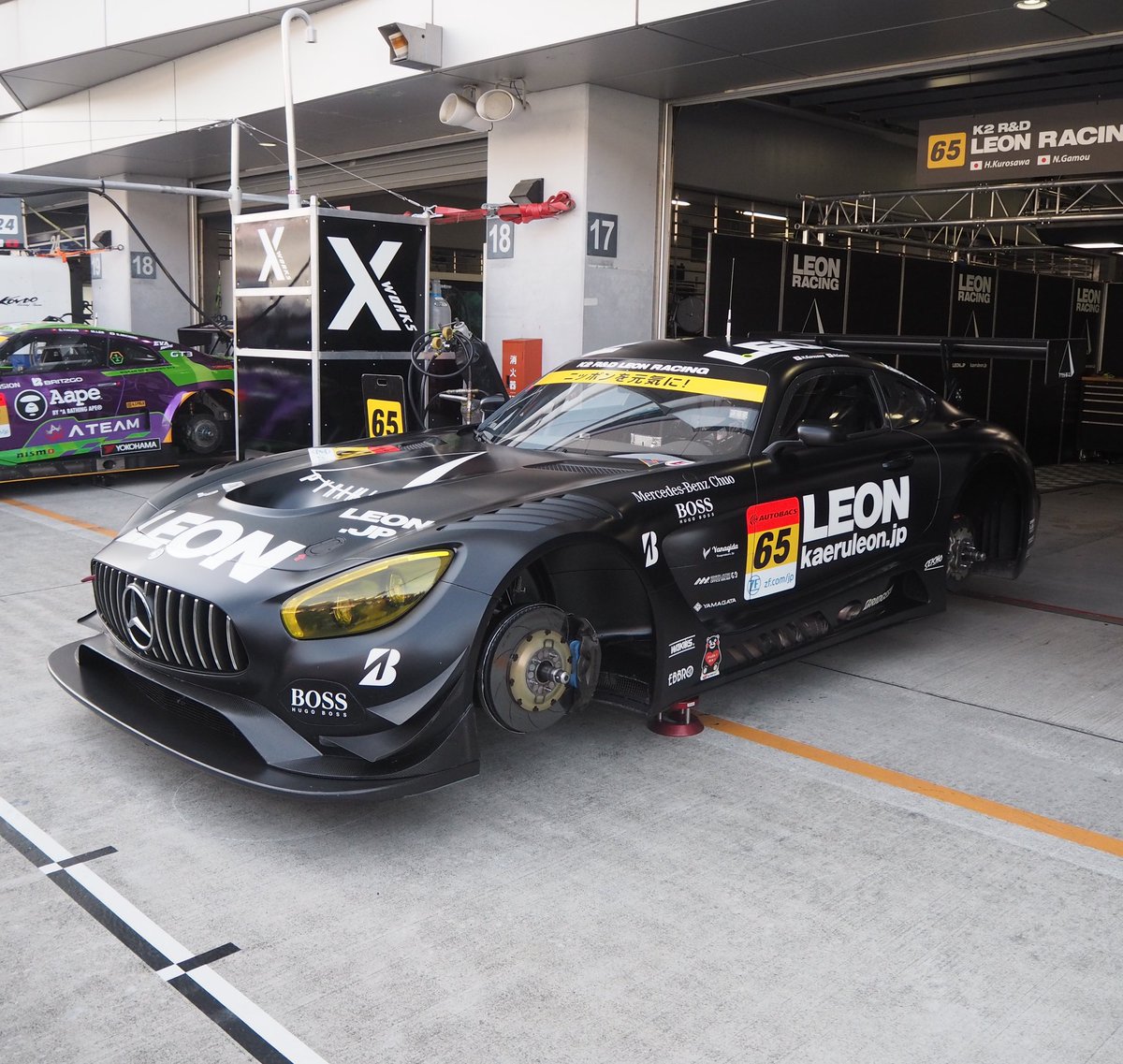 ne2_toshi_2's tweet photo. 2019 AUTOBACS SUPER GT
Round 2 FUJI GT 500km Race

GT300 Class
K2 R&amp;D LEON RACING
#65 LEON PYRAMID AMG
黒澤 治樹 選手
蒲生 尚弥 選手

#SUPERGT 
#富士スピードウェイ 
#LEONPYRAMIDAMG
#黒澤治樹 
#蒲生尚弥 
#K2RDLEONRACING https://t.co/NLmtNgAKOV