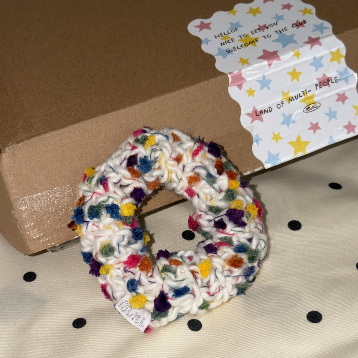 yoxrgravity's tweet photo. + แบรนด์นี้งาน handmade ทั้งร้าน น่ารักยัน scrunchie เลย 🫶🏻 มีแบบเป็นชิ้นเดียวในโลกด้วย เพราะเอาเศษวัสดุที่เหลือจาก product ชิ้นอื่นๆมาทำ น่าร้าก 💌 zero waste https://t.co/IuyVN165SK