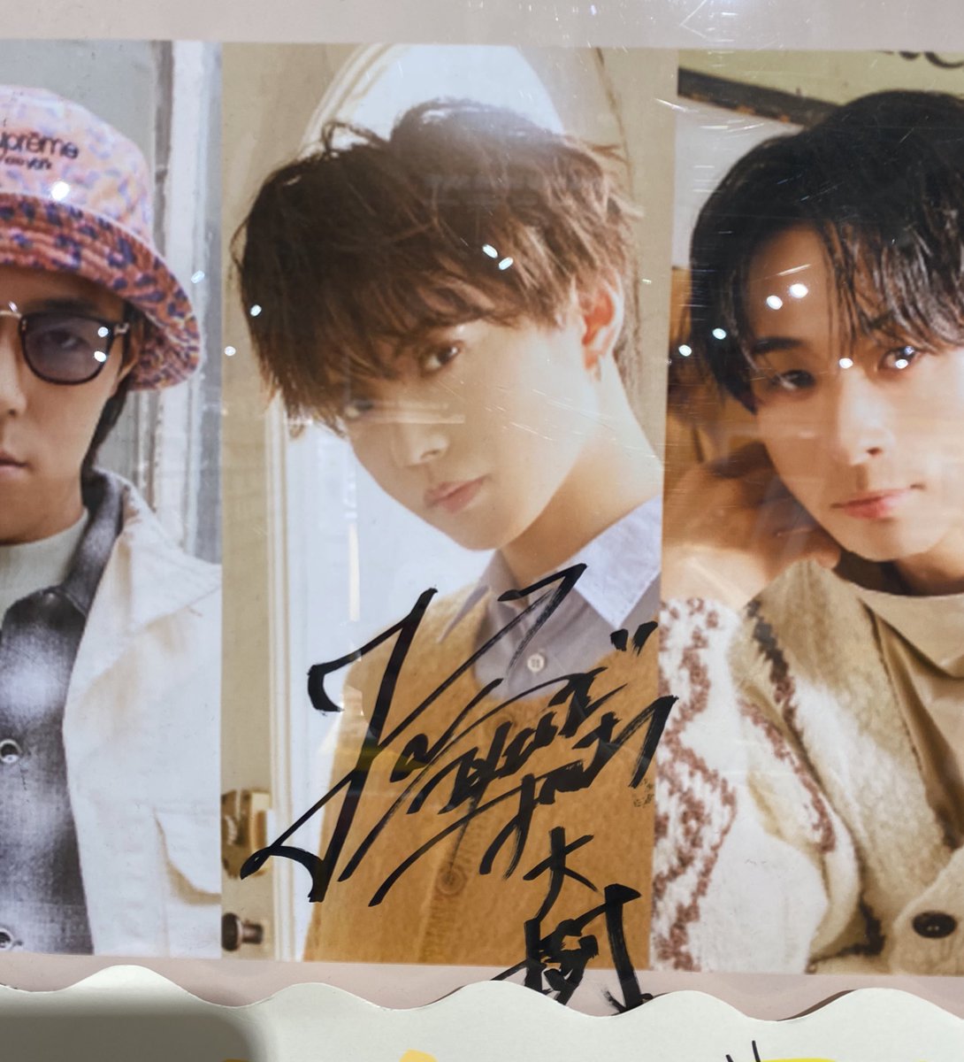 FANTASTICS ずっとずっとリリース記念パネル展示SHIBUYA TSUTAYA