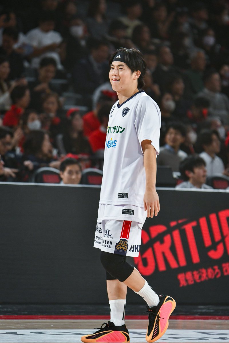 横浜ビー・コルセアーズ　安藤誓哉　証明写真風ステッカー　ビーコル 横浜ビー・コルセアーズ 安藤誓哉 証明写真風ステッカー ビーコル