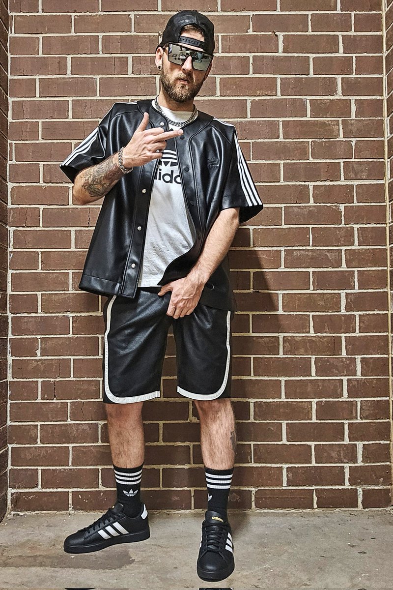 MASTER MANIPULATOR tweet media