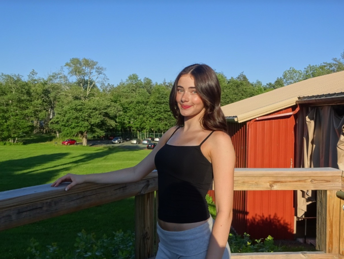 bopsinaction's tweet photo. her smile though... dm for moree #bop #cumtribute #bops #cocktribute #wankchat #horny #curvy https://t.co/zscfu7EaKr