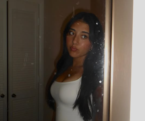 bopsinaction's tweet photo. lower the top, bigger the bop... dm for moree #bop #cumtribute #bops #cocktribute #wankchat #horny #curvy https://t.co/USx2emcsgh