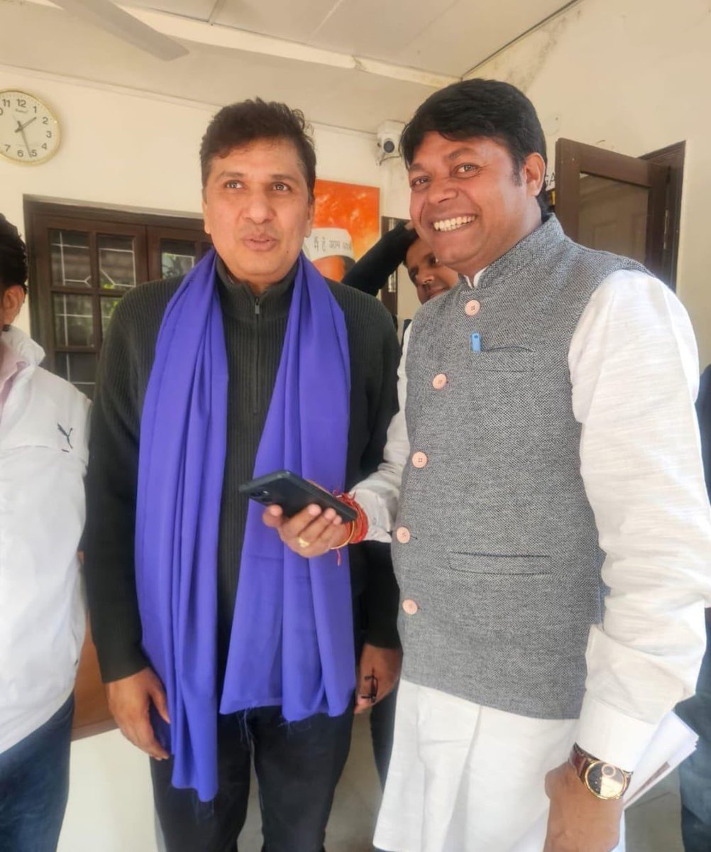 AapVijayKr's tweet image. दिल्ली प्रदेश @AamAadmiParty के अध्यक्ष, दिल्ली सरकार के पूर्व कैबिनेट मंत्री एवं ग्रेटर कैलाश विधानसभा के पूर्व विधायक माननीय @Saurabh_MLAgk जी को जन्मदिन की हार्दिक बधाई एवं शुभकामनाएँ।

आप सदा स्वस्थ रहें, दीर्घायु हों और अपने कर्म व विचारों से समाज की सेवा यूँ ही करते रहें!…