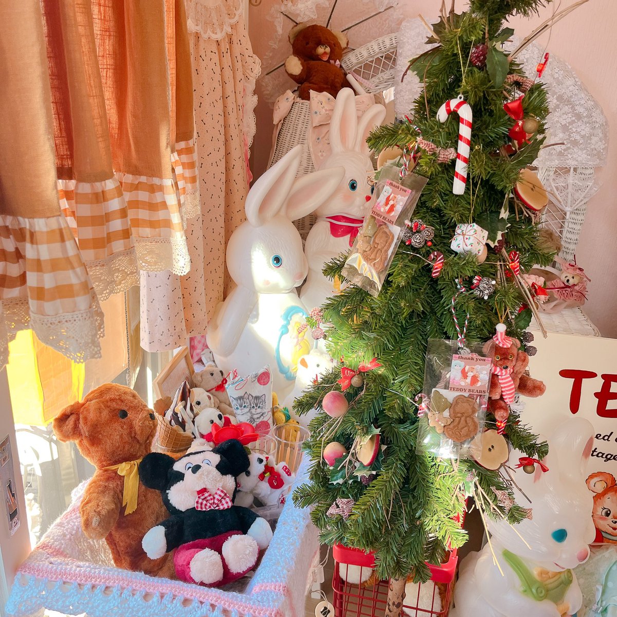 設営できました〜！🧸🎀かんわいい！
お昼ご飯をして、動画をとりますね🎀

🧸🧸🧸🧸🧸

12/13土　12-17時
TEDDY BEARS
東村山市久米川町2-9-21
東村山駅東口徒歩18分orコミュニティバス8分

❤️出展❤️
TEDDYさま
 <a href="/Spank_love/">Spank!</a> さま