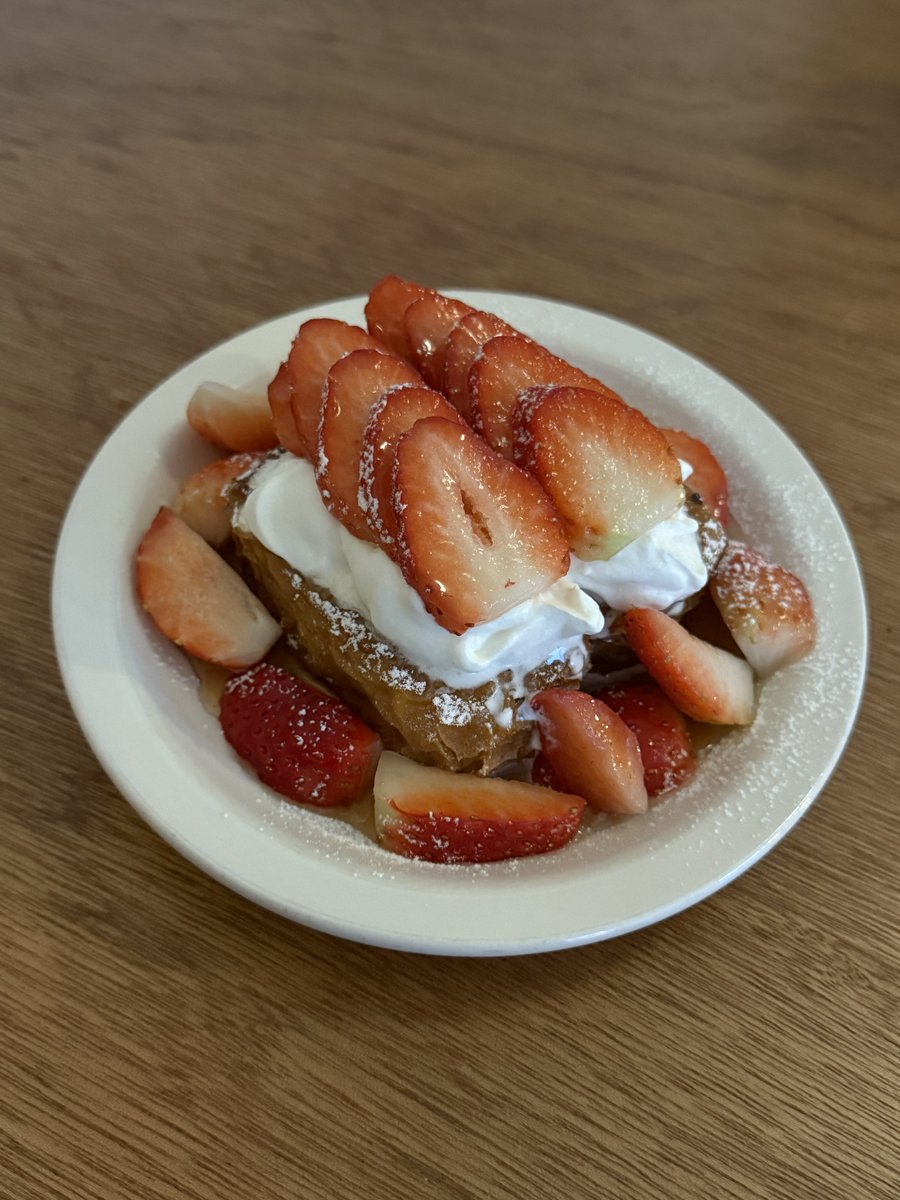 endomamesoup's tweet image. 프토 맛집에 다녀옴 그것도 딸기 듬뿍❤️