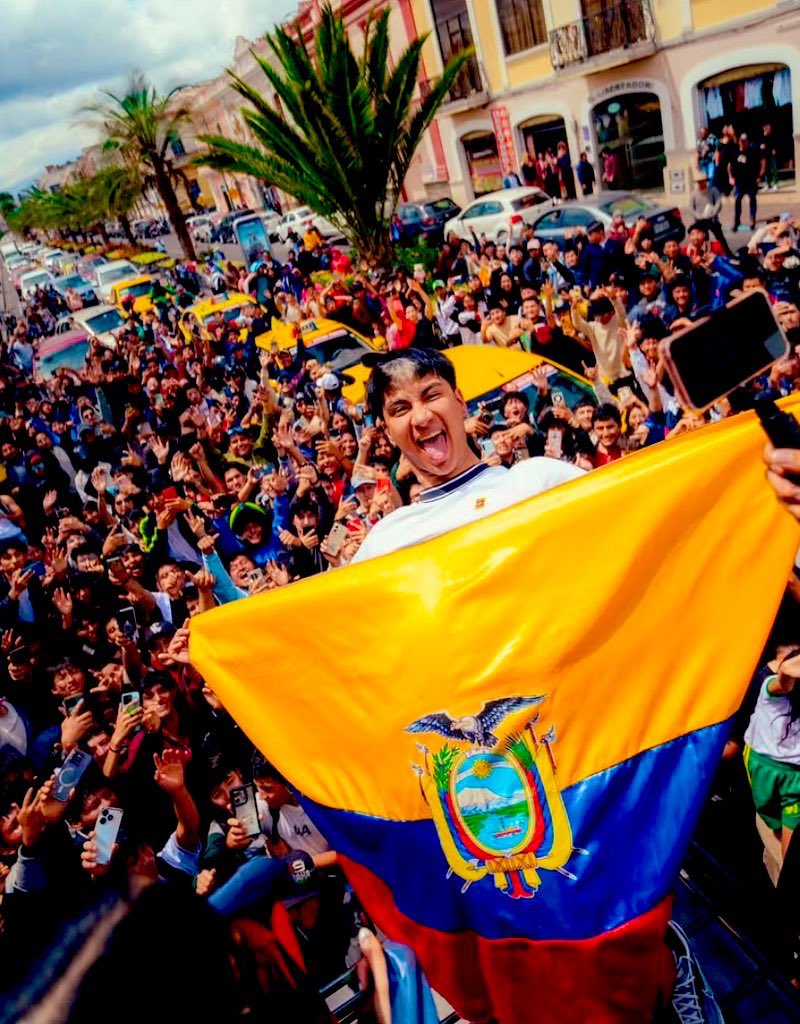 BUENO MUCHACHOS CREO QUE TODOS NOS IMAGINABAMOS ESTE FINAL NO?
LO IMPORTANTE DE ESTO ES QUE ISMAEL YA ESTA EN EL MAPA INTERNACIONAL, Y NOSOTROS COMO COMUNIDAD ESTUVIMOS SIEMPRE FIRMES COMO DEBE SER 
AHORA AL FIN VUELVEN LOS STREAMS HABITUALES Y FRESH QUE ESTO ES SOLO EL INICIO.🫡