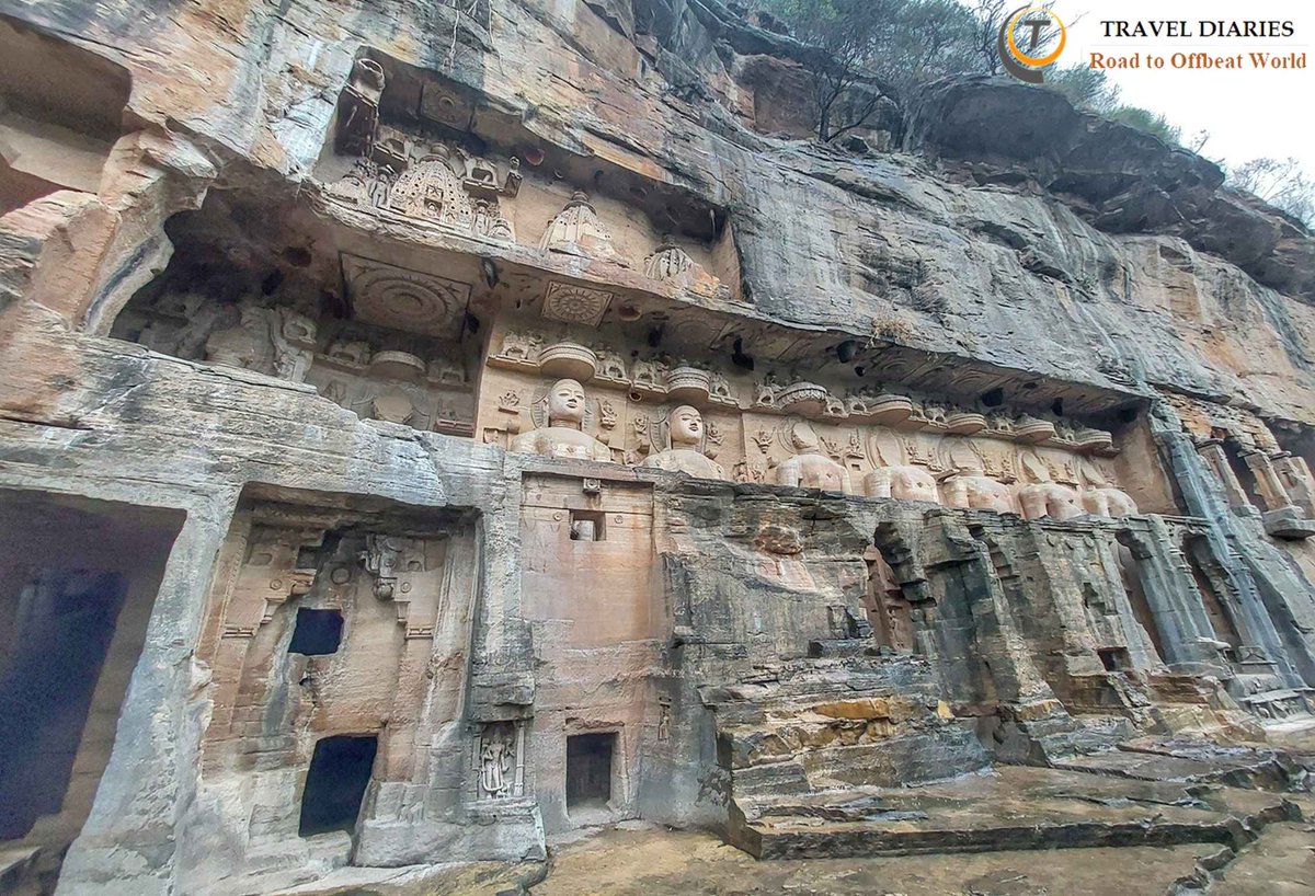 GAURAVIIFT's tweet image. Immaculate details at Rock-cut carvings at Gopachal Parvat, Gwalior showcasing a brilliant display of Stone craft, dating back to 7th-15th century.
lucky-vagabond.com/2025/12/Gopach…
#Carving #luckyvagabond #Architecture @MPTourism