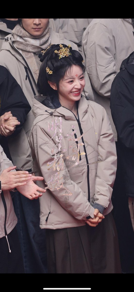 for yanan 闫桉 tweet media
