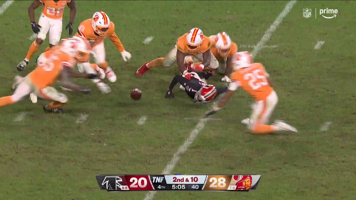 NFL's tweet image. The Falcons recovered this fumble 🤯
