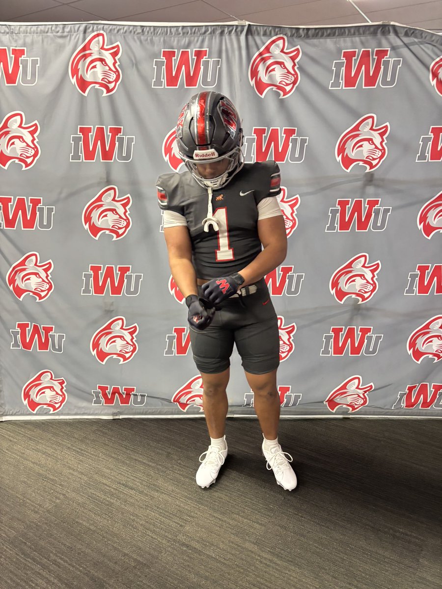 Had a great visit yesterday at <a href="/IndWesleyan_FB/">Indiana Wesleyan FB</a> , thank you <a href="/CoachBacchusIWU/">Devin Bacchus</a> for having me out!! Can’t wait to keep building our relationship!
<a href="/HEATHHSFOOTBALL/">Heath Football</a> <a href="/EliteDawgz_/">DL/EDGE Elite Dawgz Training (OH)</a>
