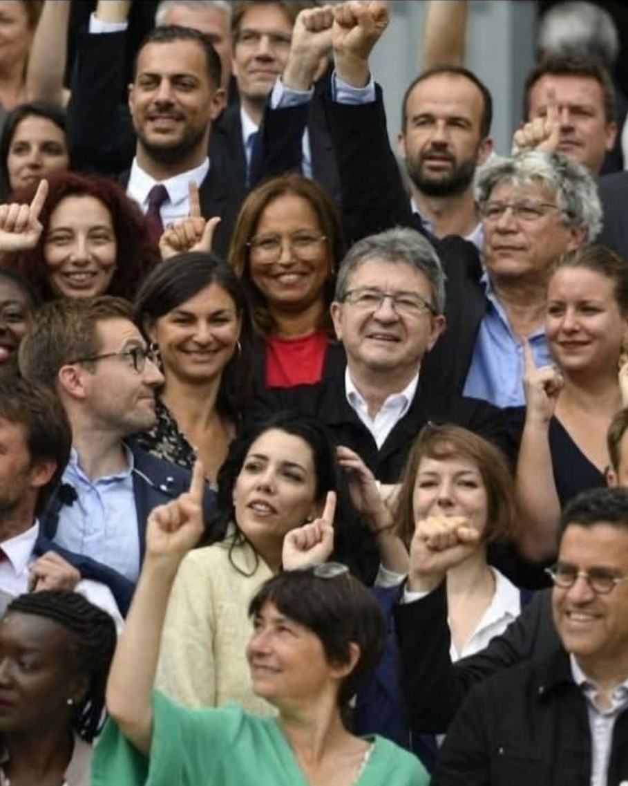 gauchecaca's tweet image. La fosse septique.🤮