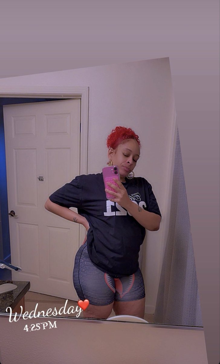 ThePrettyRedHead 🍒 tweet media