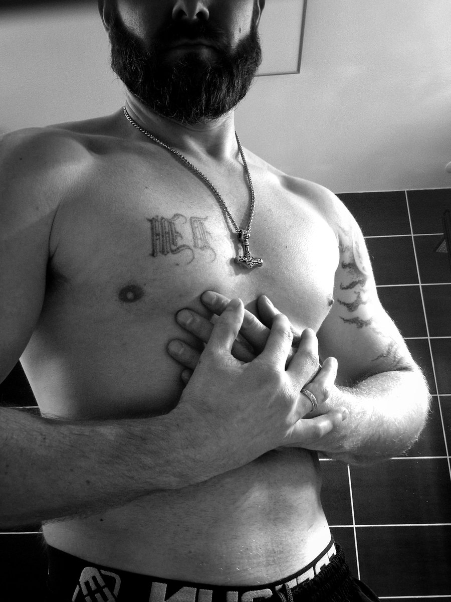 reflet666666666's tweet image. Coucou
Moi je dis la meilleure nouvelle de la semaine.  On est vendredi !
Belle journée à toi 😉