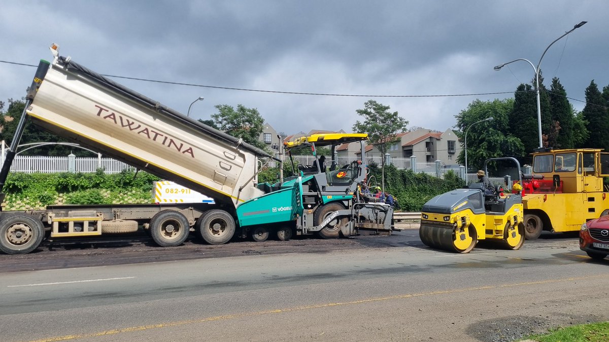 G5Civil's tweet photo. Contact us today to secure your year-end project needs or get a head start on 2026.
@_ArriveAlive
@brproadproducts @City_Ekurhuleni @eNCA #RoadSafety #potholesrepair #Roadrepairs #Gautengroads #Asphaltspecialists https://t.co/tRRVrGpqsW