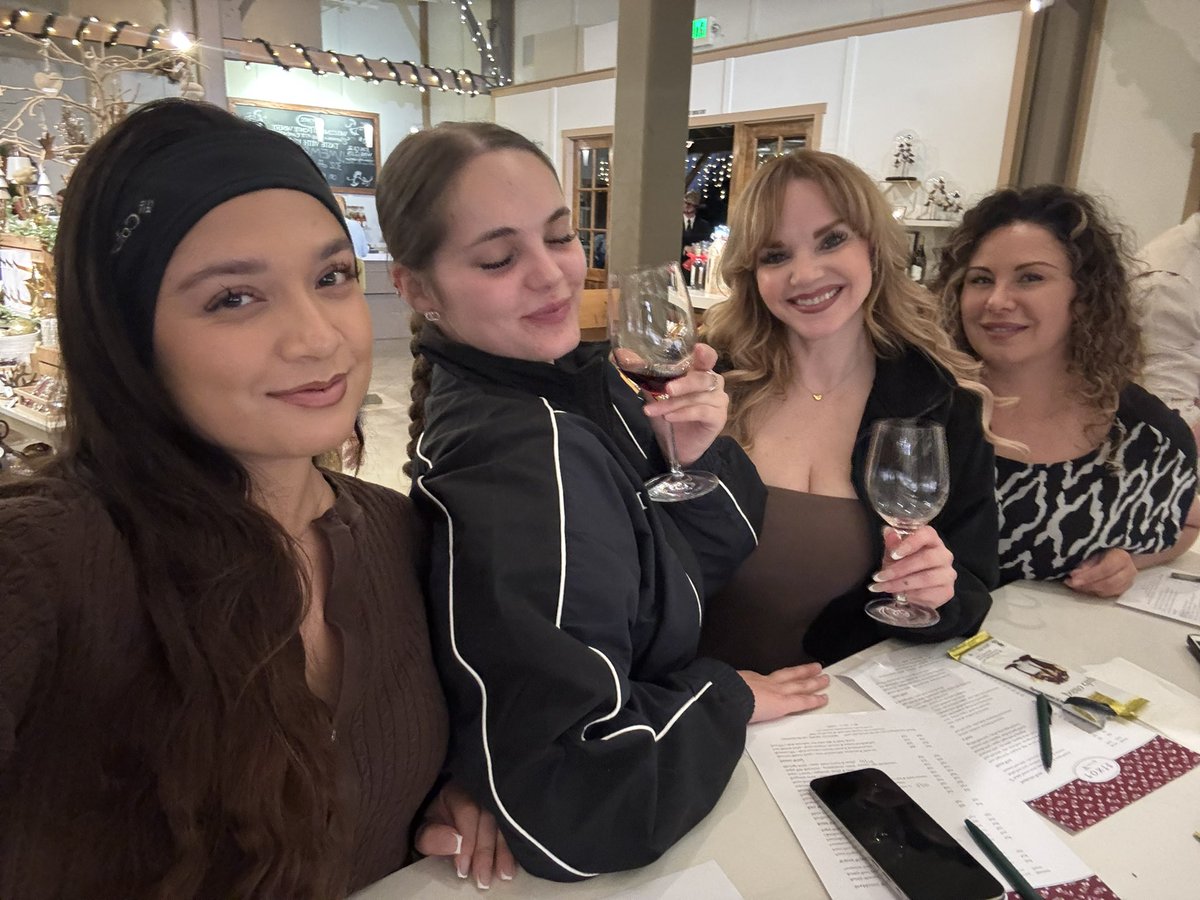 sofia gomez tweet media