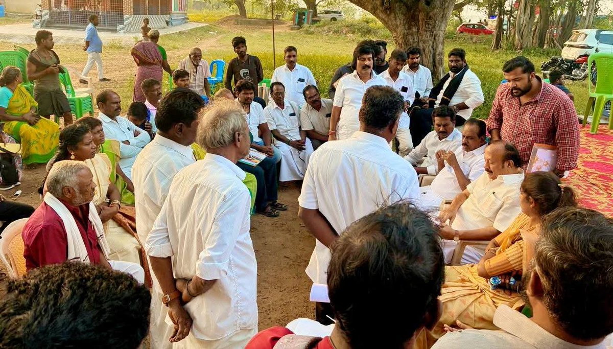 MRKPanneer's tweet photo. மாண்புமிகு தமிழ்நாடு முதலமைச்சர் கழகத் தலைவர் அண்ணன் திரு. @mkstalin அவர்களின் ஆணைக்கிணங்க, காஞ்சிபுரம் தெற்கு மாவட்ட கழக செயலாளர் திரு #சுந்தர் அவர்கள் தலைமையில் #மதுராந்தகம்_சட்டமன்ற_தொகுதி #மதுராந்தகம்_வடக்கு_ஒன்றியம் சூரை ஊராட்சி பாகம் 35 ல் (புழுதிவாக்கம்) "தமிழ்நாடு தலைகுனியாது என் வாக்குச்சாவடி வெற்றி வாக்குச்சாவடி" பரப்புரை கூட்டத்தில் கலந்து கொண்டேன்.

உடன் கழக தொகுதி பார்வையாளர், ஒன்றிய, கிளை கழக செயலாளர்கள், பாக நிலை முகவர் BLA 2, பாக நிலைக் குழுவினர் (BLC), பூத் டிஜிட்டல் ஏஜென்ட்(BDA), மற்றும் கழக நிர்வாகிகள் கலந்து கொண்டனர்..
@arivalayam
@DMKCuddalore
#என்_வாக்குச்சாவடி #வெற்றி_வாக்குச்சாவடி #தமிழ்நாடு_தலைகுனியாது