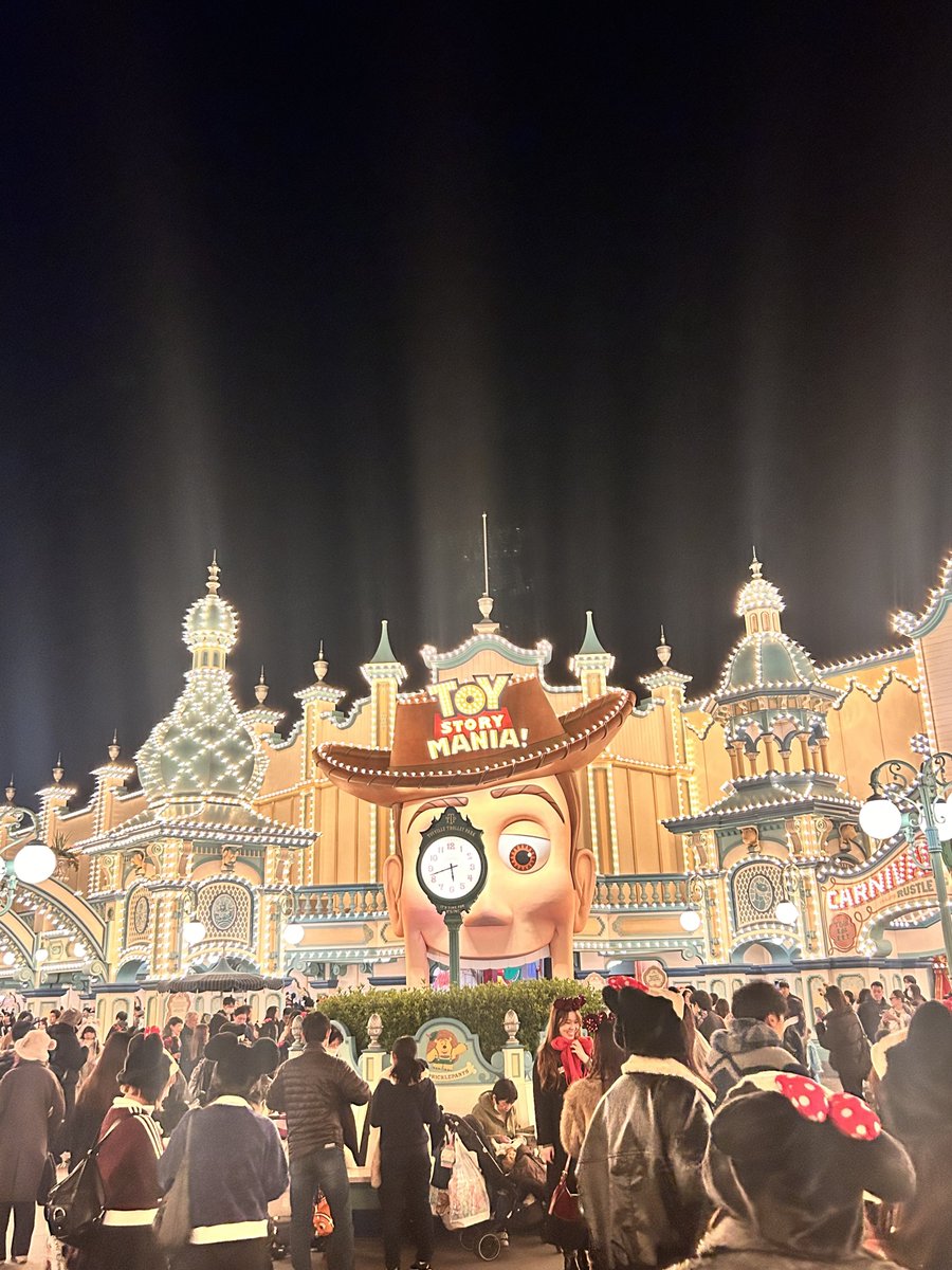 31iay's tweet photo. DisneySea https://t.co/vHlrj1mebt