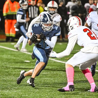 JTMill_26's tweet photo. 🏈🏈🏈 https://t.co/Jvkam2Vs9h