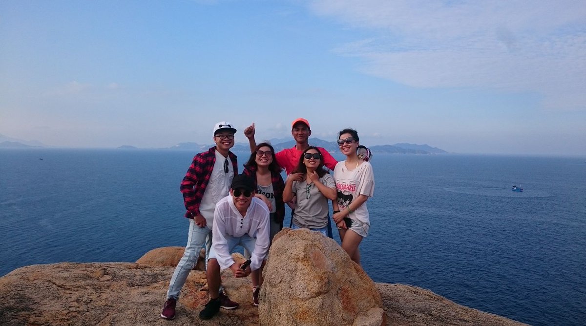 vannguyenbh's tweet image. Chiều trên Hải Đăng Hòn Chút...giờ anh chị lên trên này hơi bị khó rồi