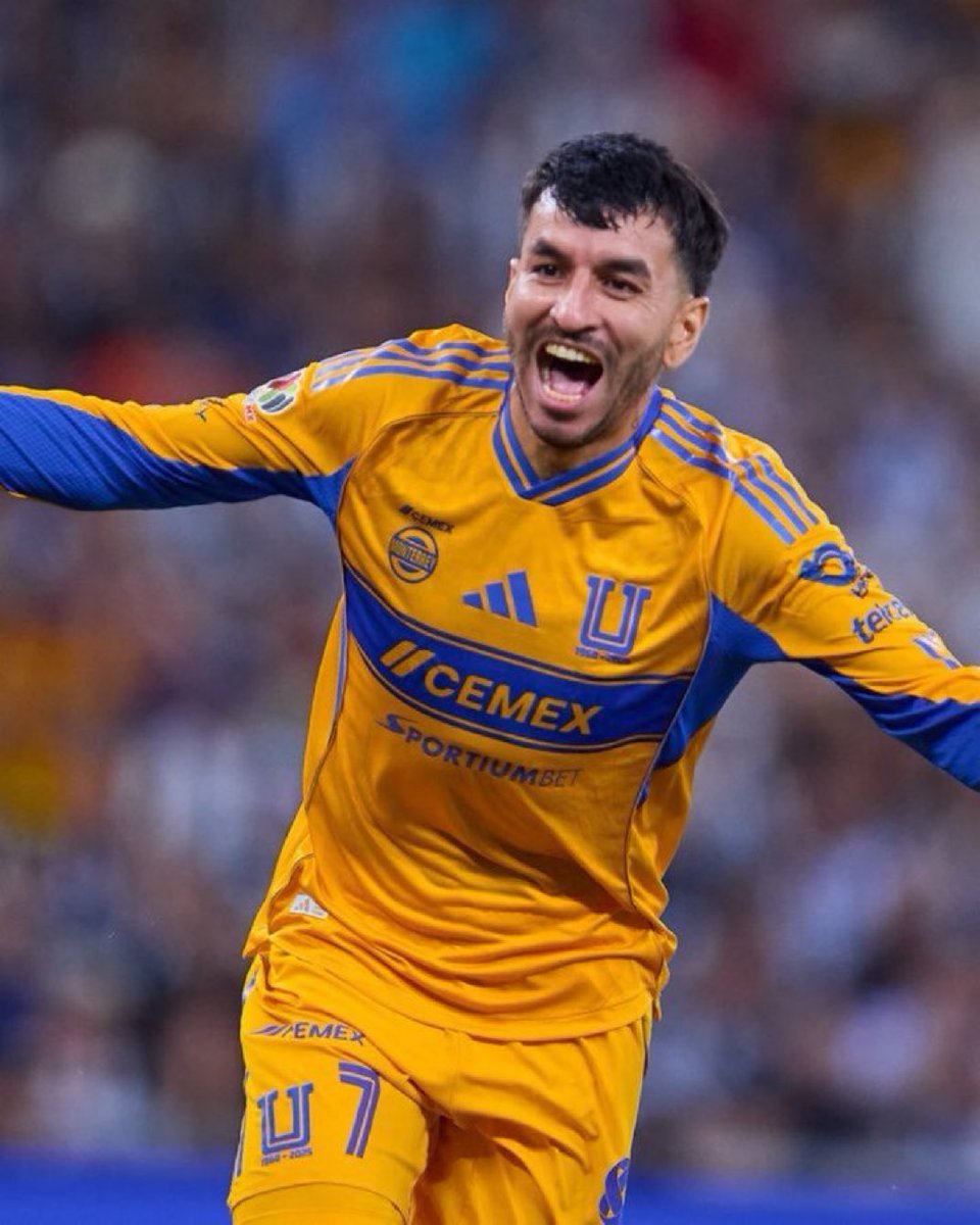 odicoro's tweet image. Todo entrega, como lucha cada balon nada da x perdido, fichaje bomba atómica Mundial, quien mas si no es el.