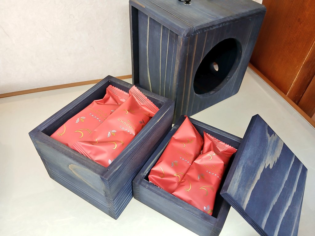 素敵な差入れをいただいたので、早速遊山箱に詰めました。ありがとう