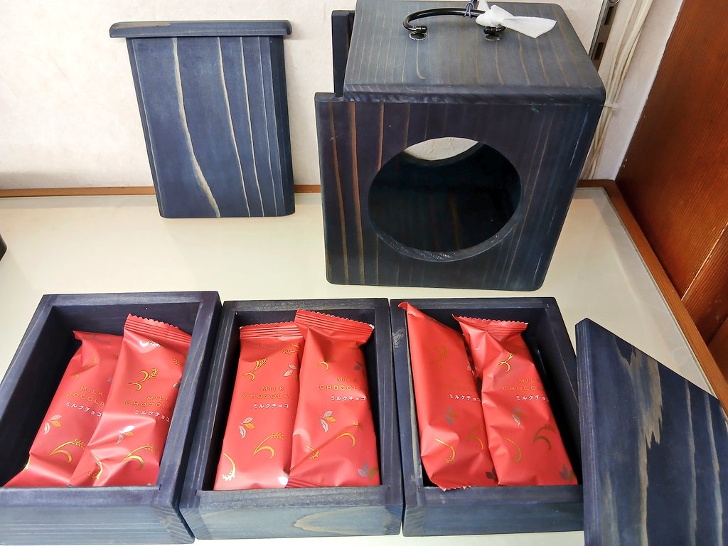 素敵な差入れをいただいたので、早速遊山箱に詰めました。ありがとう