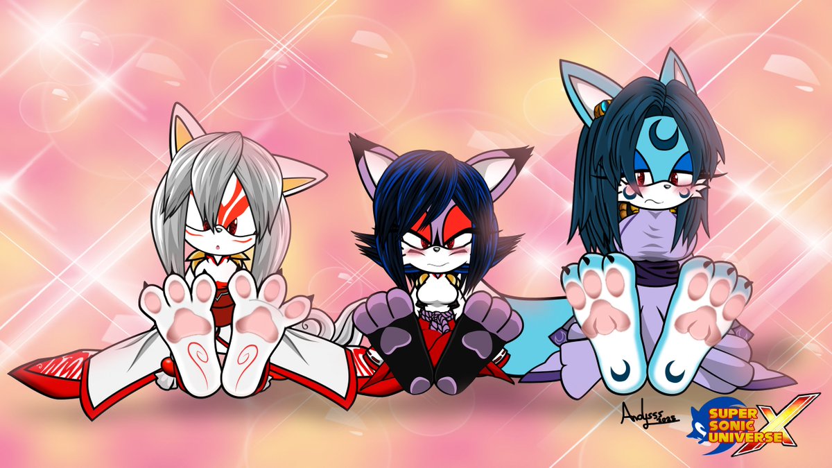 Here are Izanagi's daughters displaying their grippers ^^
Their official paw design look different but i came up with my version of their paw design.

Amaterasu, Susanoo and Tsukuyomi (SSXU) belong to <a href="/jorosahe/">SuperSonicXUniverse</a> 
#ssxu #SonicTheHedeghog #sonicoc