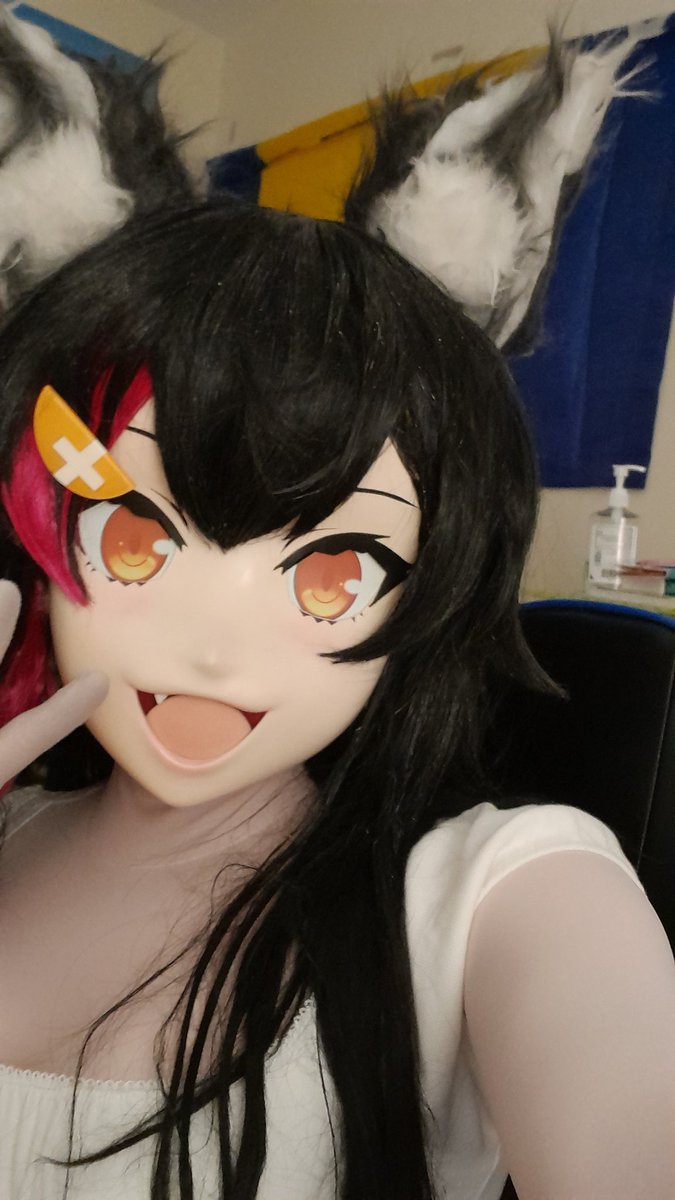 First post in about 2 months, Uni was killing me but I'm on winter break now, expect some exciting posts after #AWA 
２ヶ月末ポストができたミオ、大学で様々な問題がどんどんやってきていたなのに、やっと冬休みまで耐えらた‼️#AWA からのポストを楽しんでミオ!
#着ぐるみ #kigurumi