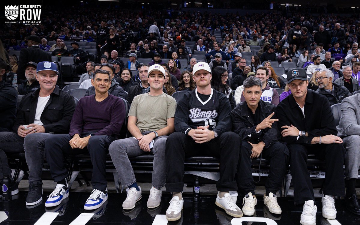 🤩
Celebrity Row presented by @RedHawkCasino