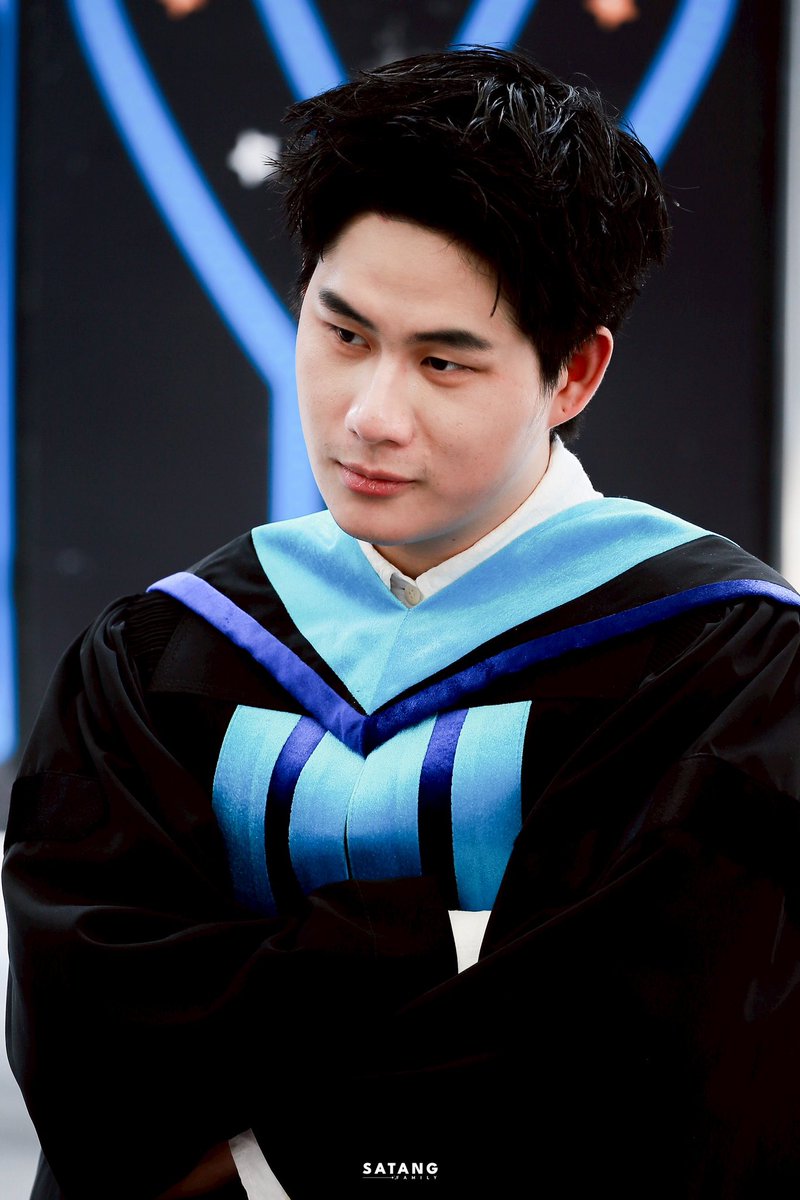 Congratulations na krub  <a href="/winny_thanawin/">ผู้บ่าวเสื้อปุ๋ย</a> ✨

ยินดีกับอีกหนึ่งก้าวความสำเร็จของพี่วินนี่ด้วยนะคะ เก่งมากๆ  เป็นกำลังใจให้พี่วินนี่ในทุกๆ ก้าวเสมอ ขอให้เต็มไปด้วยโอกาสดีๆ และความสุขในทุกๆ วันเลยนะคะ  🎓❤️

#CongratsWinnysGraduation 
#winynny