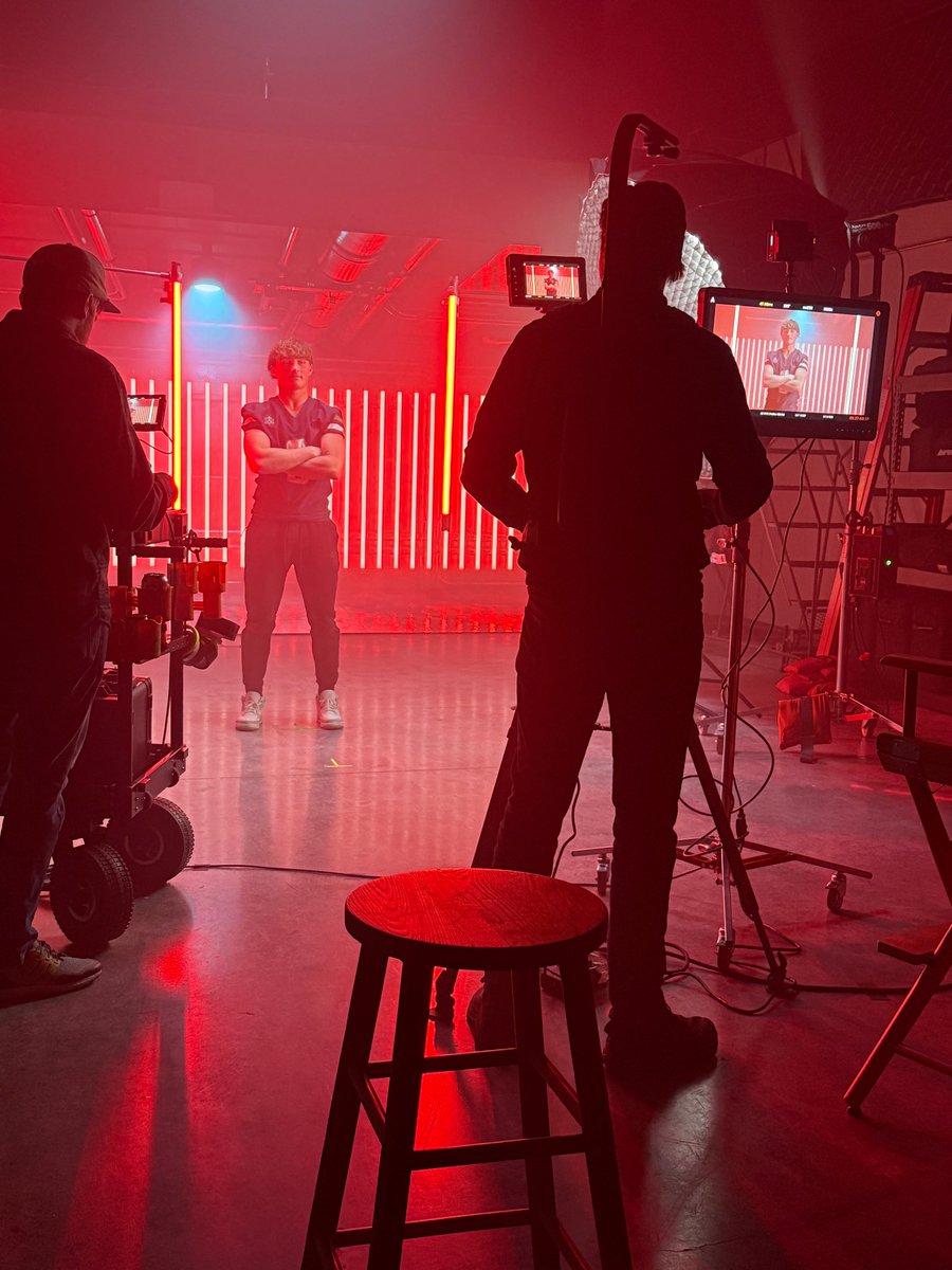 Max Thomas 5 ⭐️ tweet media