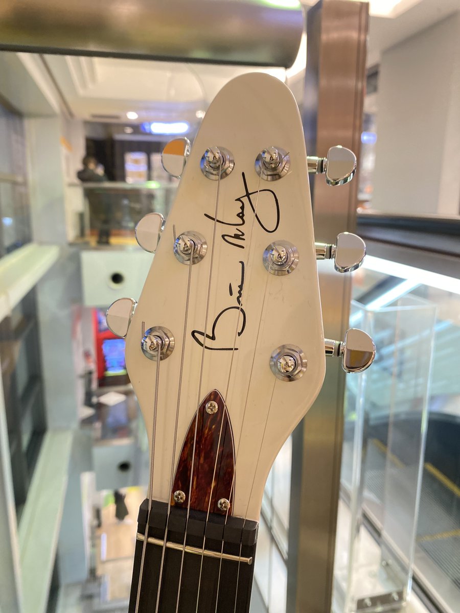 ✨️中古ギター✨️ 《Brian May Guitars / Brian May Special White