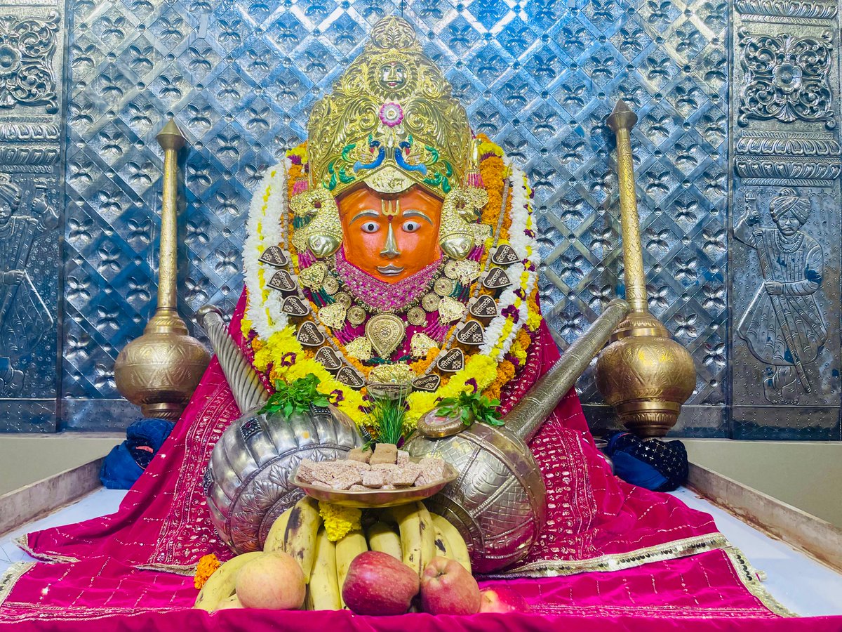 bageshwardham's tweet photo. श्री बागेश्वर बाला जी सरकार के दिव्य दर्शन…
श्री बागेश्वर बालाजी सनातन मठ मुंबई (महाराष्ट्र)
12-12-2025 (शुक्रवार)
#bageshwardhamsarkar
#mumbai
#maharashtra
#balaji https://t.co/1dvqhscZNe