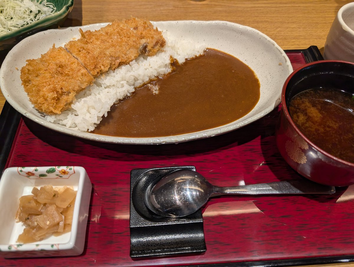 今日は金曜、カレーの日