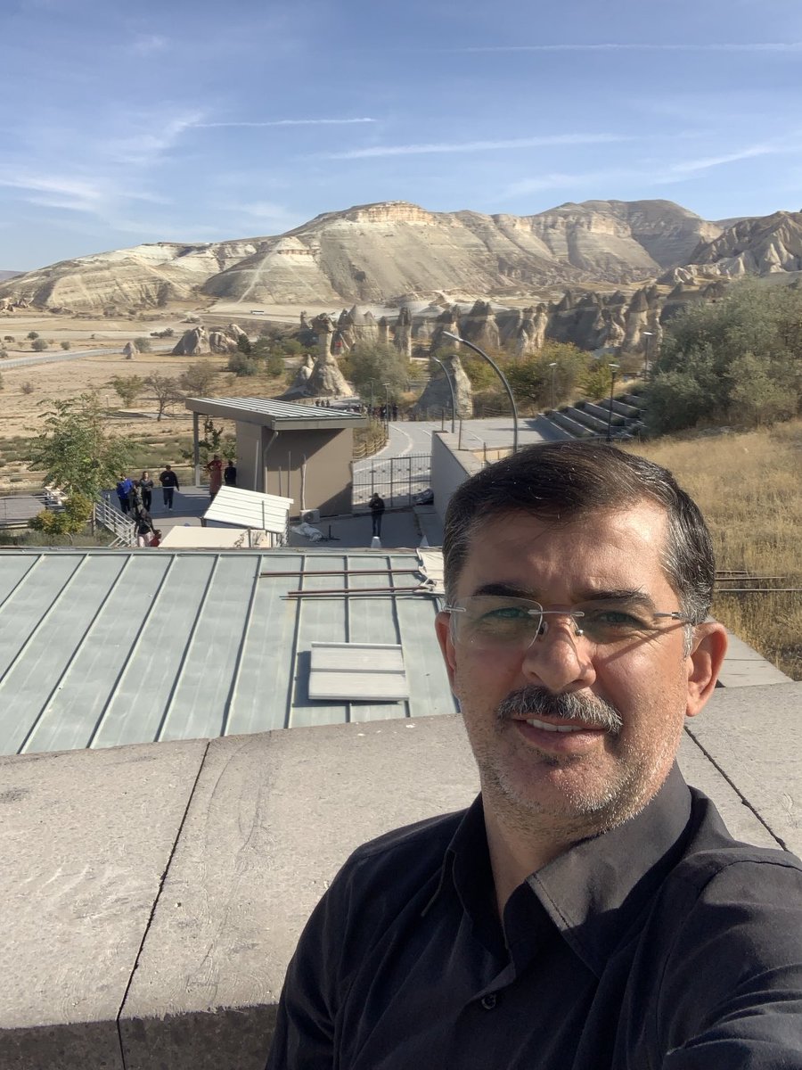 Rasûlullah(s.a.v.) şöyle buyurdu: 
“Öyle bir zaman gelecek ki insanlar kazandıklarının helâl mi haram mı olduğuna bakmayacak.” 
(Buhârî, Büyû’ 7)
Mevlâm bizleri helâl kazanan kullarından eylesin.
Cuma’nın feyiz ve bereketinden 
İstifademiz ziyade olsun.