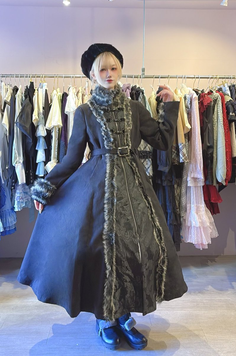 🖤ティターニア ロングコート ブラック🖤 明日12/13~12/14限定 ¥41,860