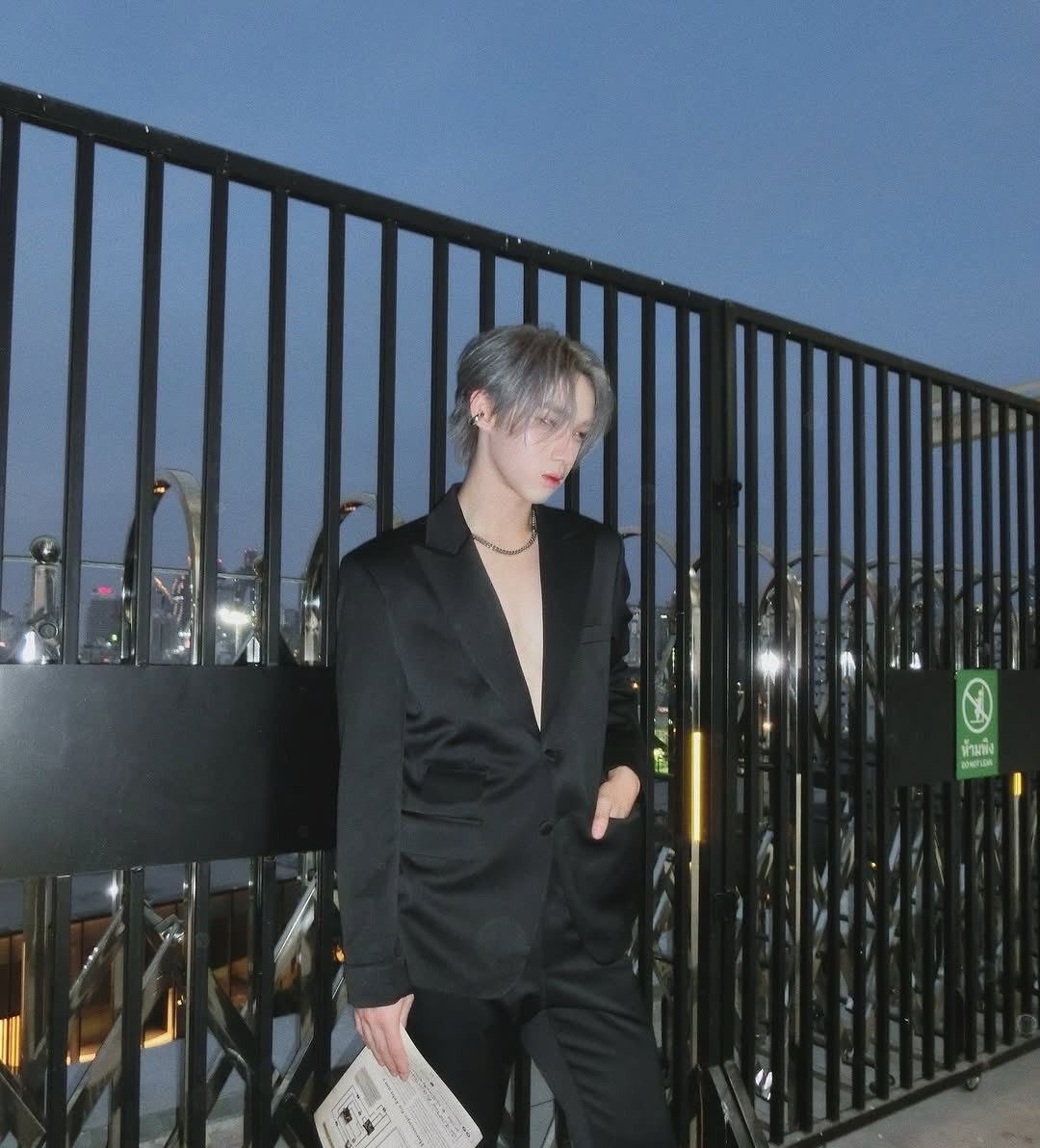 hongshihourly's tweet photo. https://t.co/tvZDOyD5rB