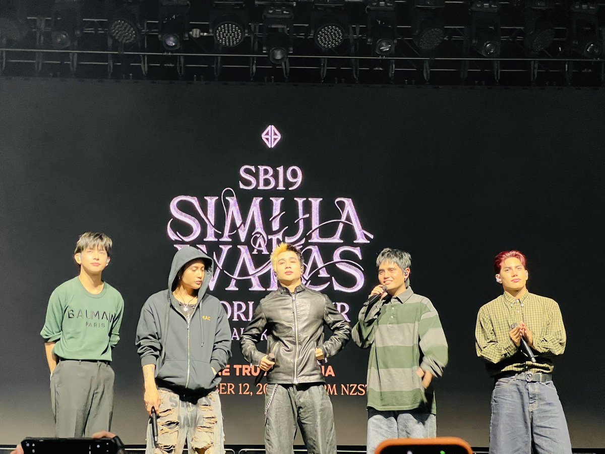 I love you esbi 

Hello jah 😁👋🏼

SB19 SHAKES AOTEAROA
#SAWinAuckland
#SimulaAtWakasNZ
<a href="/SB19Official/">SB19 Official</a> #SB19