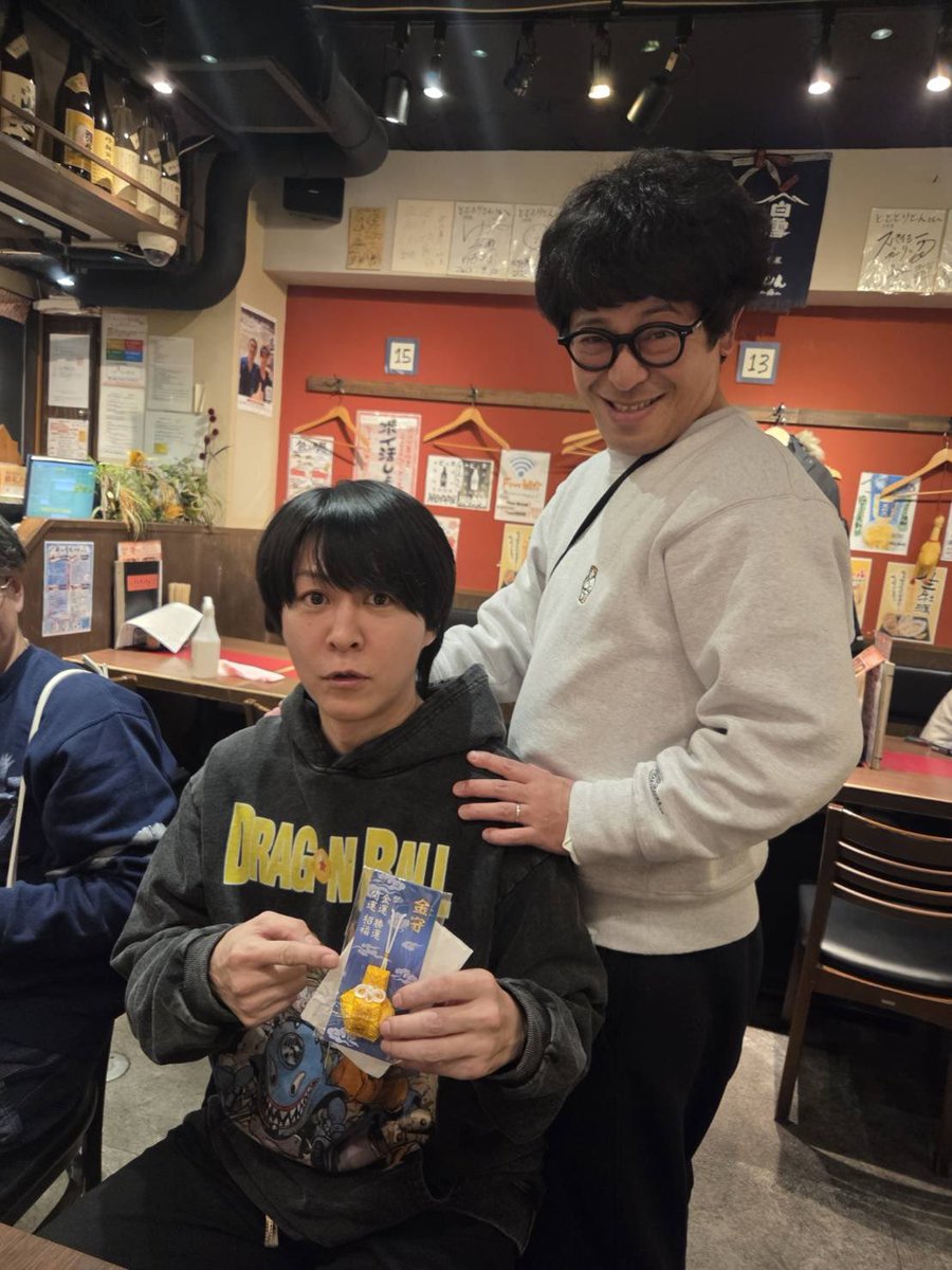 hansamu1212's tweet photo. 相方から誕生日プレゼントを十何年ぶりに貰いました。
そんな誕生日にスペシャルライブです。
普通のお笑いライブに飽きた人良かったら😉 https://t.co/af9ZC7D0mY