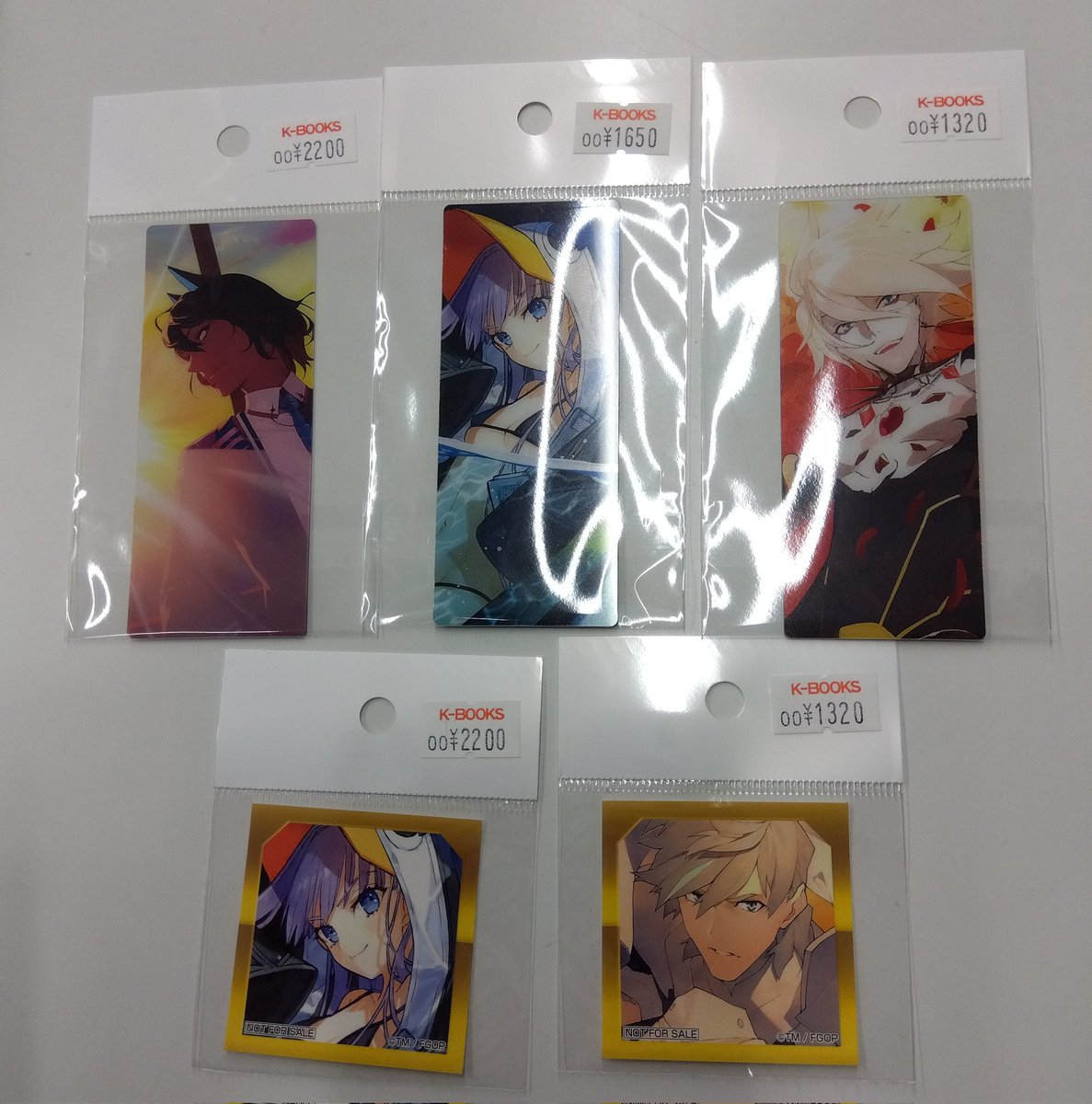 入荷情報】 FGO 最終再臨展 ステッカー 編成風カード 入荷しました