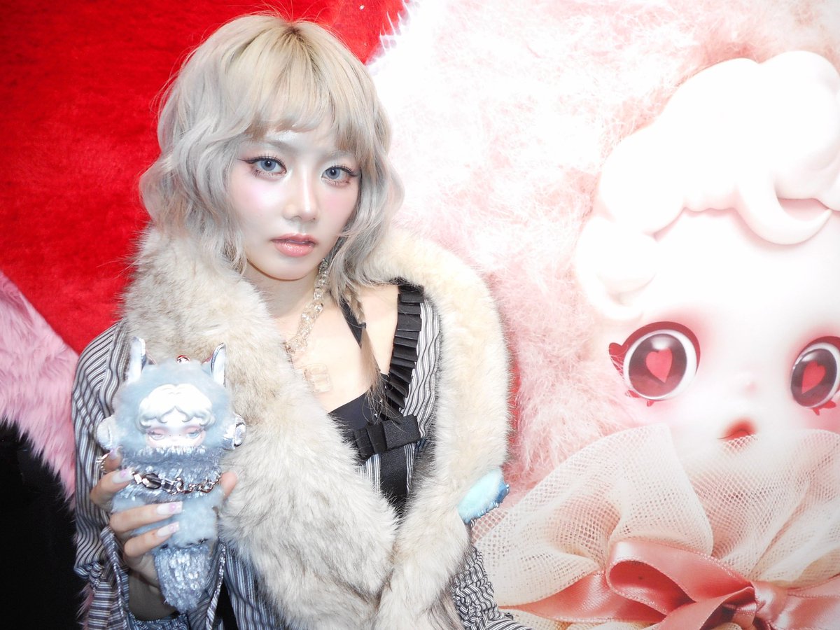 ヒナさん ⠀ おヒナさん 、、、 アナタも可愛過ぎるんだよ 、、、、🤦🏻‍♀️