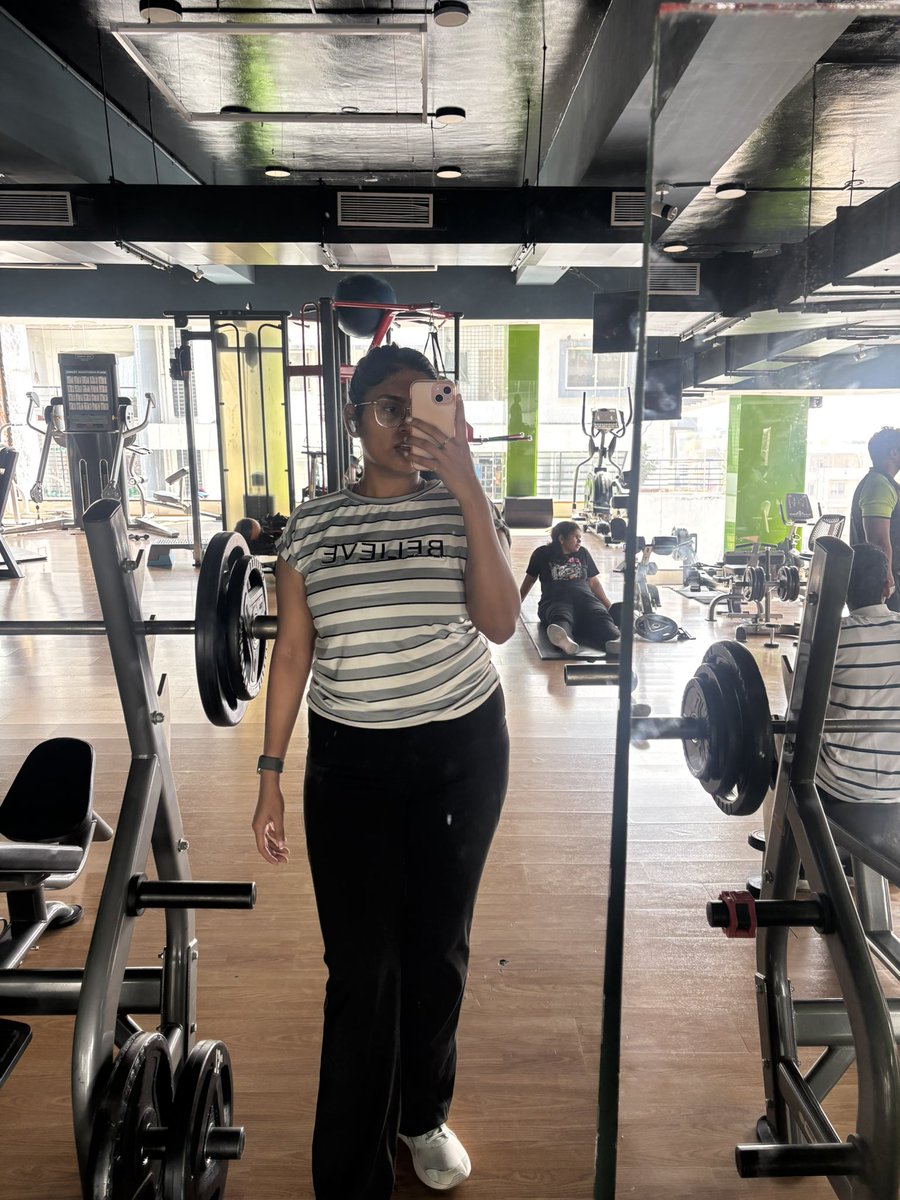chill_kar_manju's tweet photo. Day 9/11 of my #fitDecember challenge
Not seeing any progress on the weighing scale had affected my mood and will today but we pushed through because you never know at what point your body shows results :) https://t.co/0OvTC6Agc0